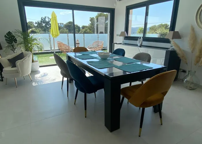 别墅 Maison Avec Piscine